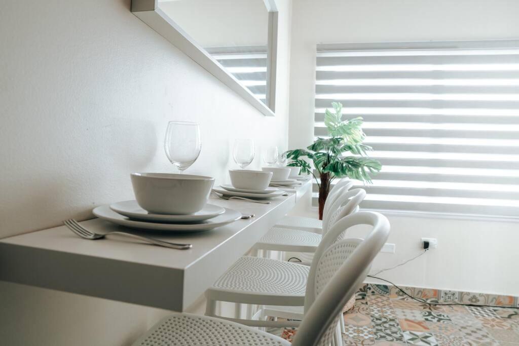 Comfy & Bright Apt @ Calle Loiza - Walk To Beach / Calle Loiza Abajo -N San Juan Exterior foto
